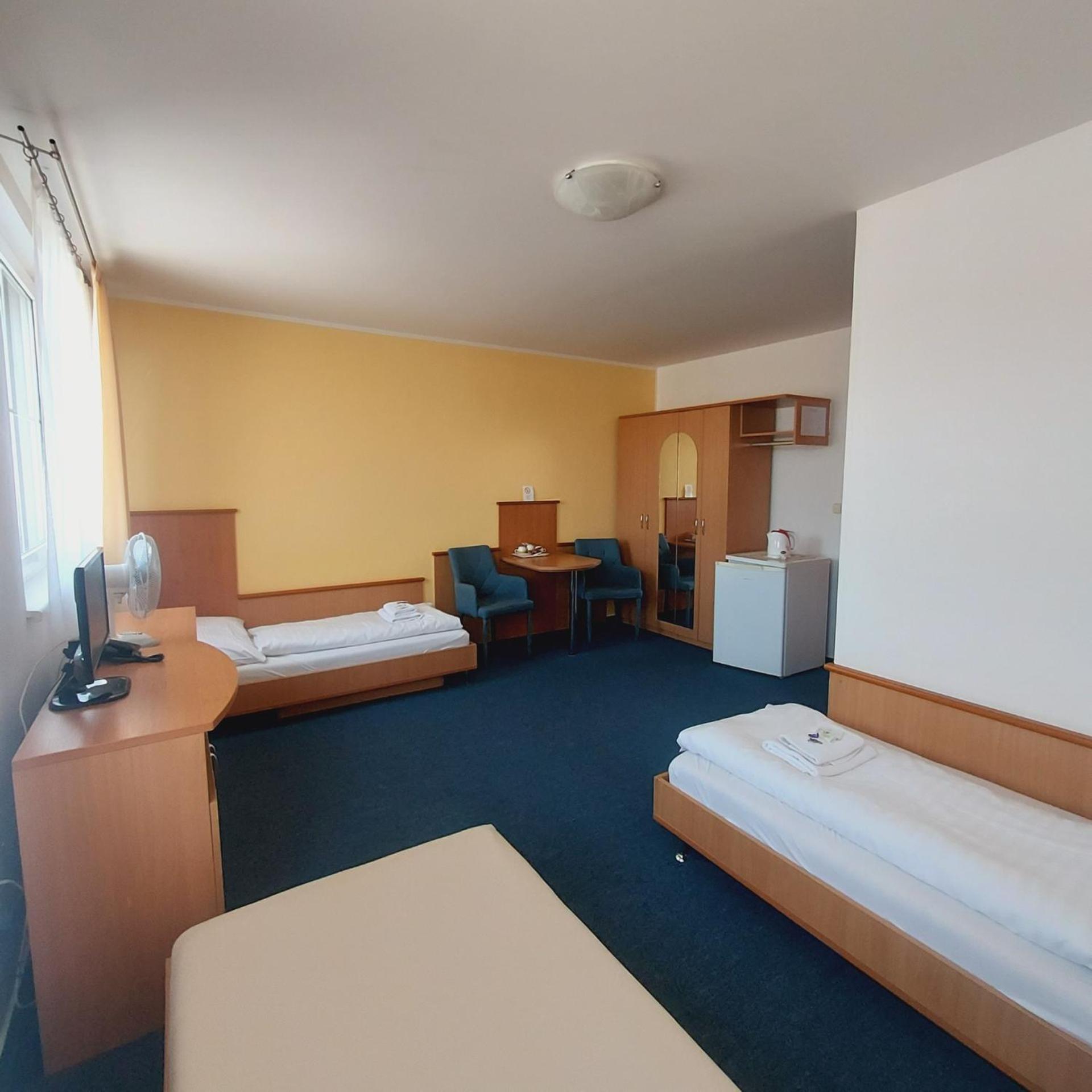 Garni G Hotel Žilina Extérieur photo