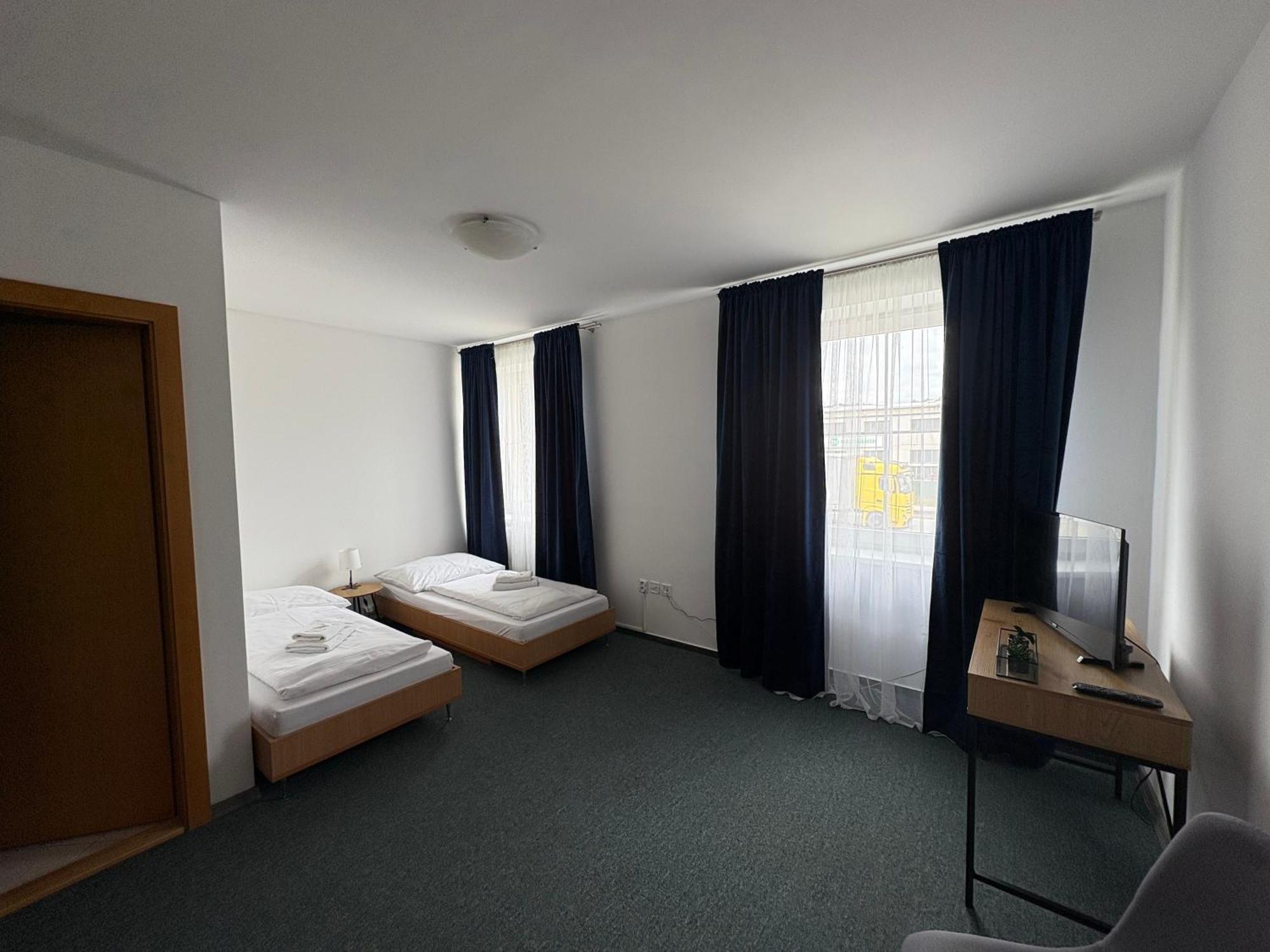 Garni G Hotel Žilina Extérieur photo